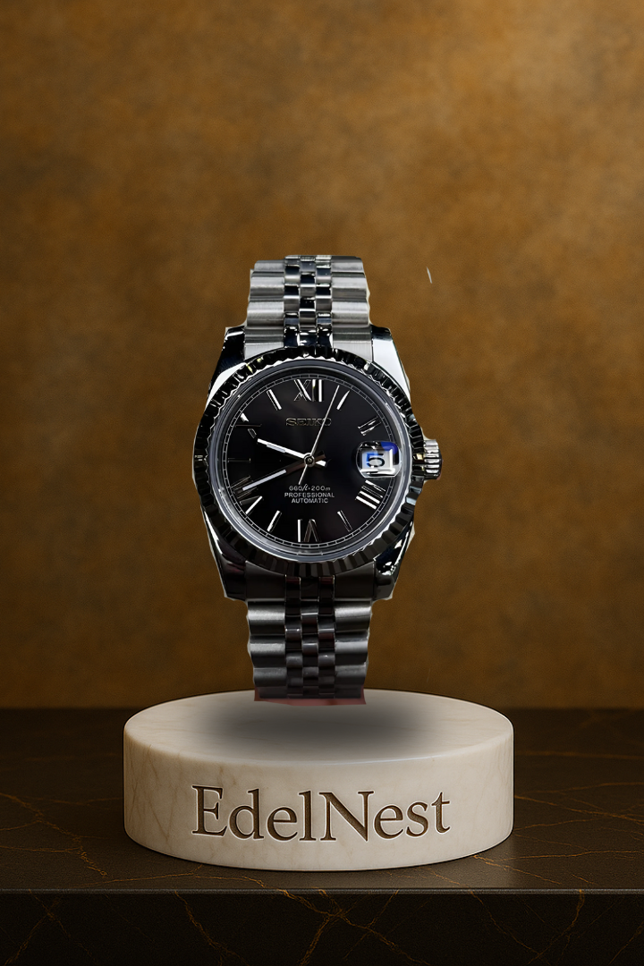 VALMERON™ Black Roman Numeral Dial