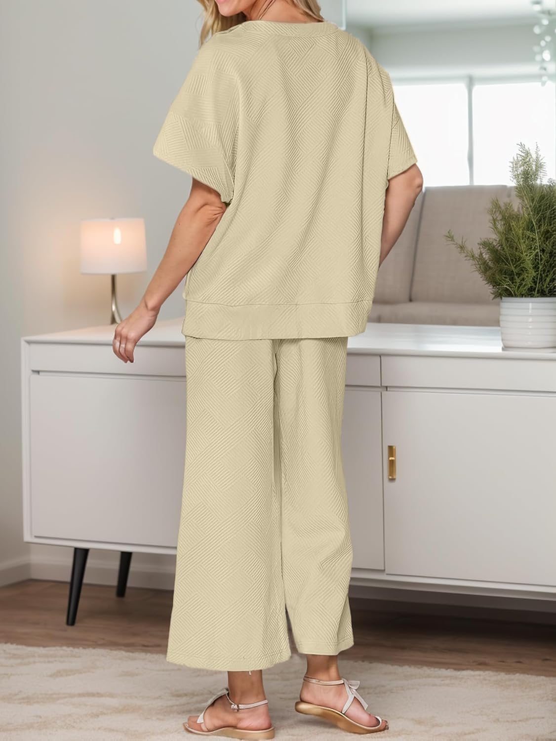 Lulu™ Zweiteiler Outfits texturiert Sweatsuit 3/4 Batwing Ärmel Rundhal Pullover Top Weites Bein Hose Trainingsanzug Set