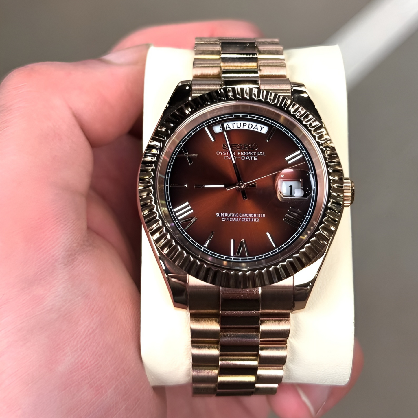EdelNest™ Champagne Roman Numeral