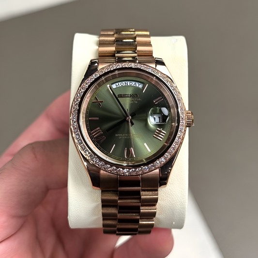 EdelNest™ Royalé Roman Numeral Dial