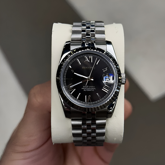 EdelNest™ Black Roman Numeral Dial