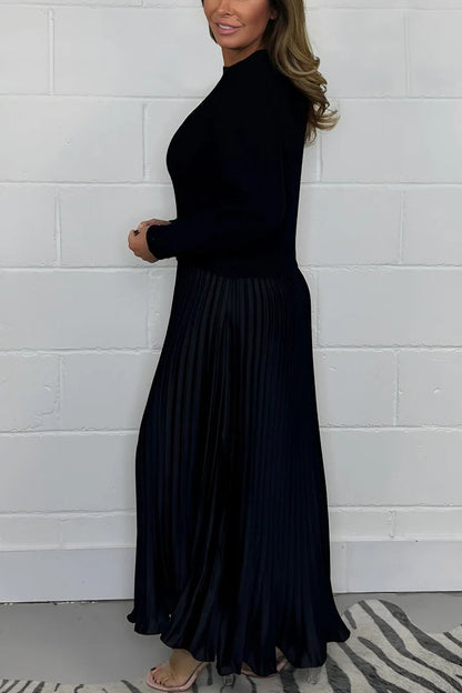 Clara™ | Set aus schickem Pullover und Faltenrock